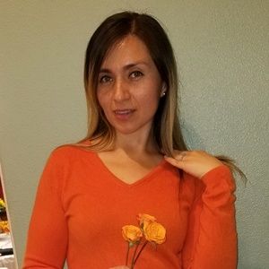 Meet your Posher, Mayra